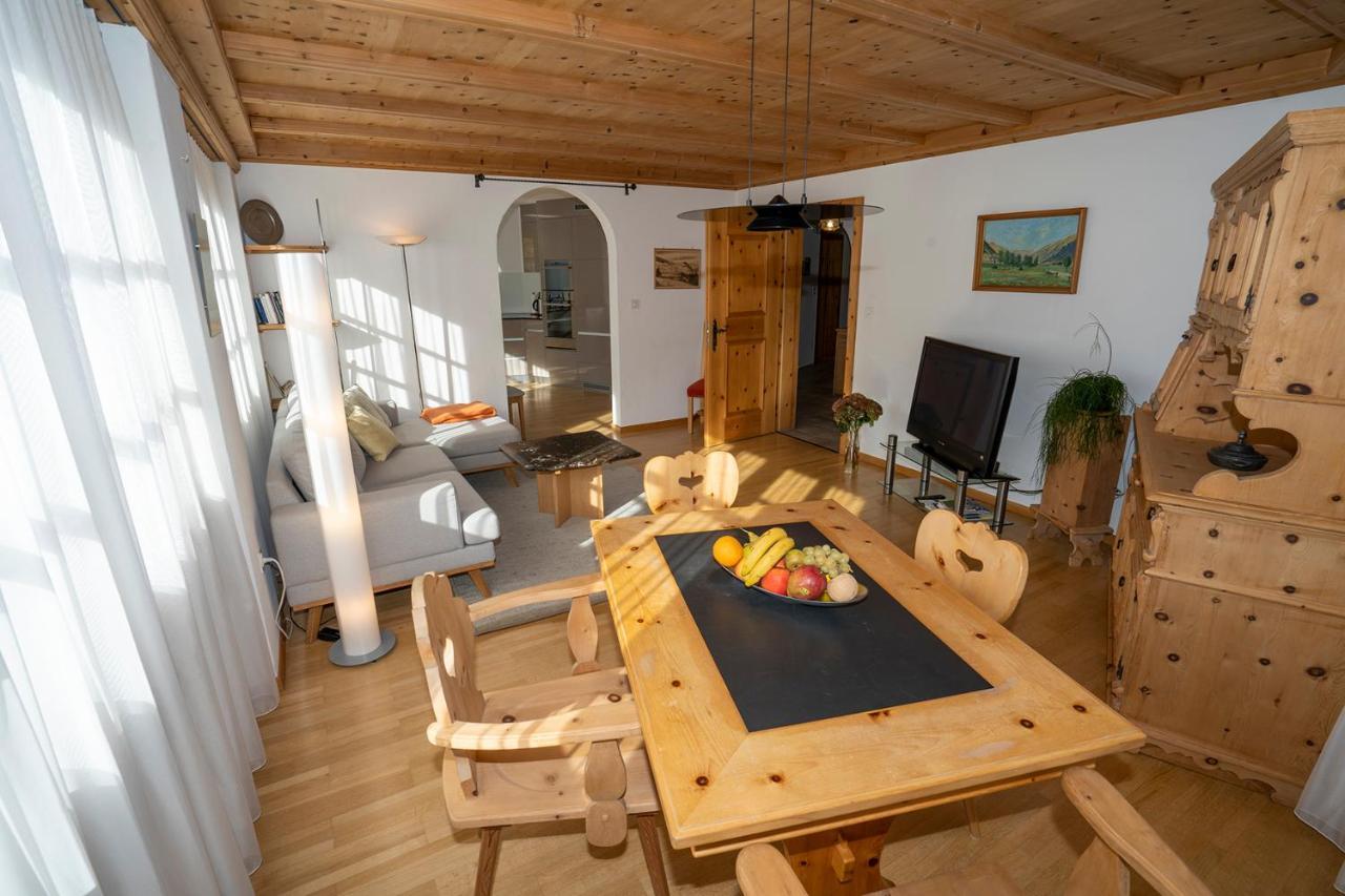 Chasa Nogler - Ferienwohnung Ramosch Exterior foto