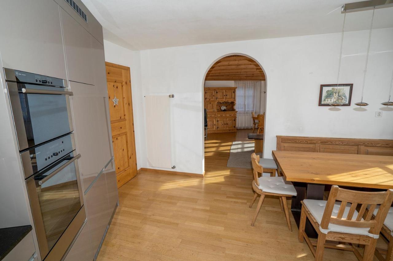 Chasa Nogler - Ferienwohnung Ramosch Exterior foto
