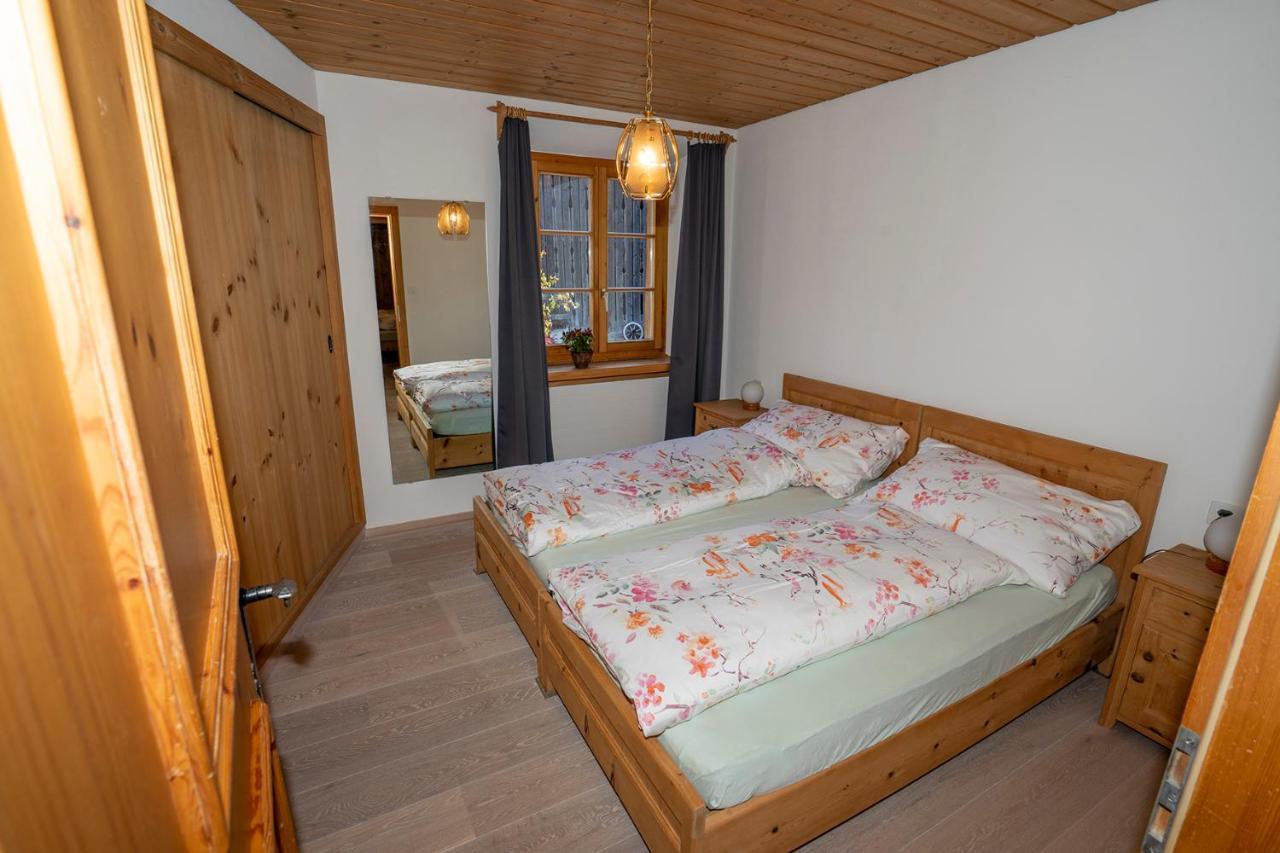 Chasa Nogler - Ferienwohnung Ramosch Exterior foto