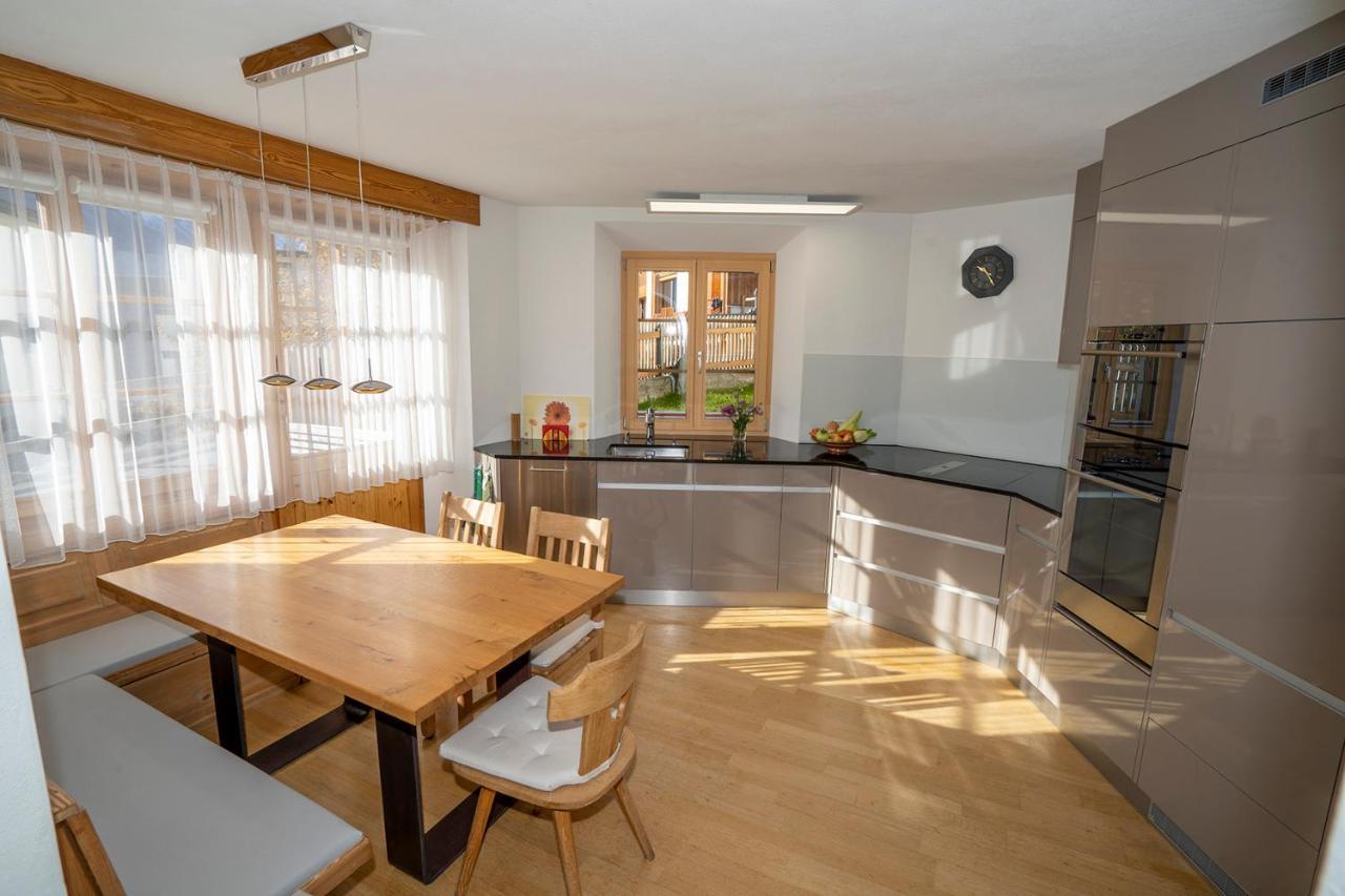 Chasa Nogler - Ferienwohnung Ramosch Exterior foto