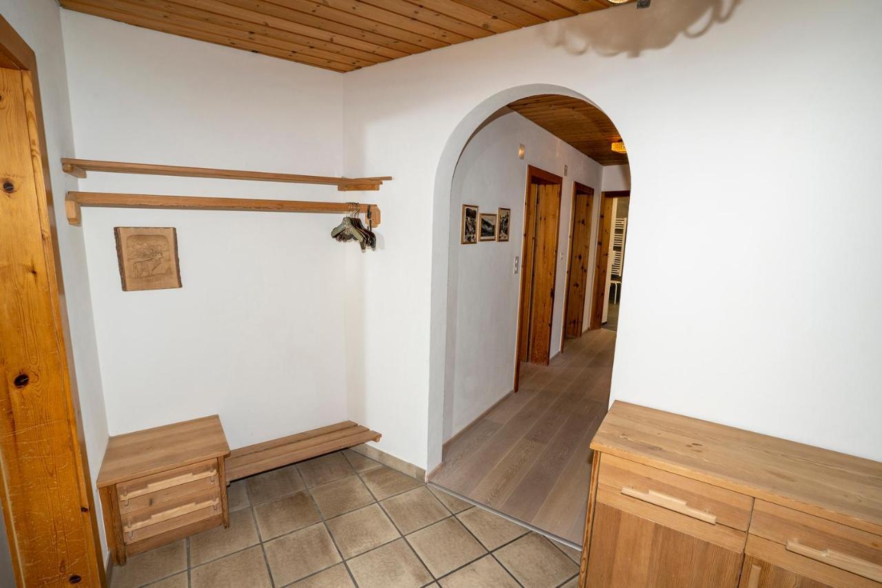 Chasa Nogler - Ferienwohnung Ramosch Exterior foto